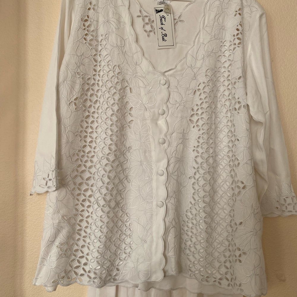 NWT Vintage Touch of Bali Women's Embroidered 3-Piece Set